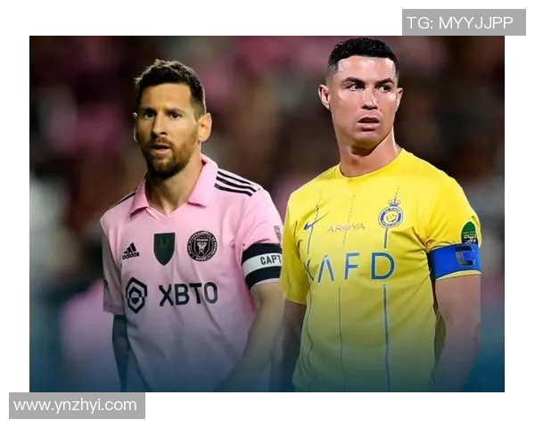 外国足球明星同框合影展现友谊与竞技精神的精彩瞬间 外国足球明星同框合影展现友谊与竞技精神的精彩瞬间