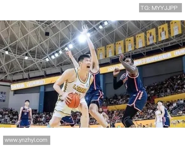 武汉篮球队的默契配合揭秘:从战术到团队精神的深度分析 武汉篮球队的默契配合揭秘:从战术到团队精神的深度分析